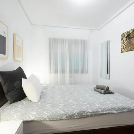 Apartamento Agradable Con Parking En Gros San Sebastian Exterior photo