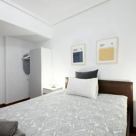Apartamento Agradable Con Parking En Gros San Sebastian Exterior photo